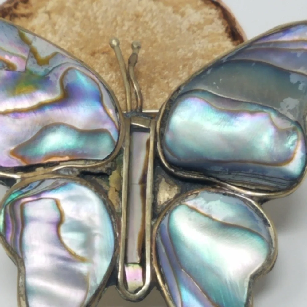 Vtg butterfly Abalone brooch Alpaca‎ pin Mexico